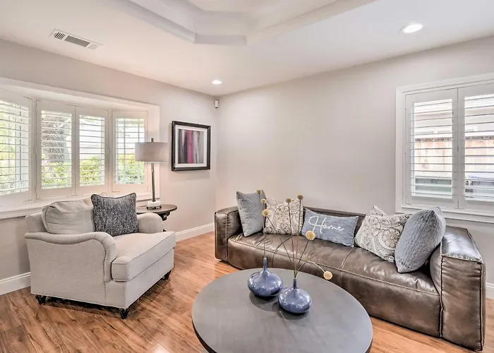Family Home In Walkable Area Near Silicon Valley!